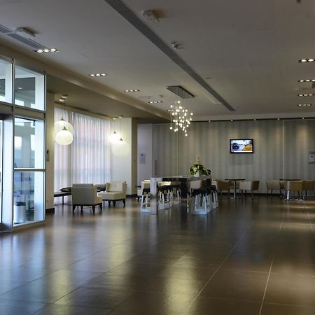 Best Western Premier Chc Airport Genoa Ngoại thất bức ảnh