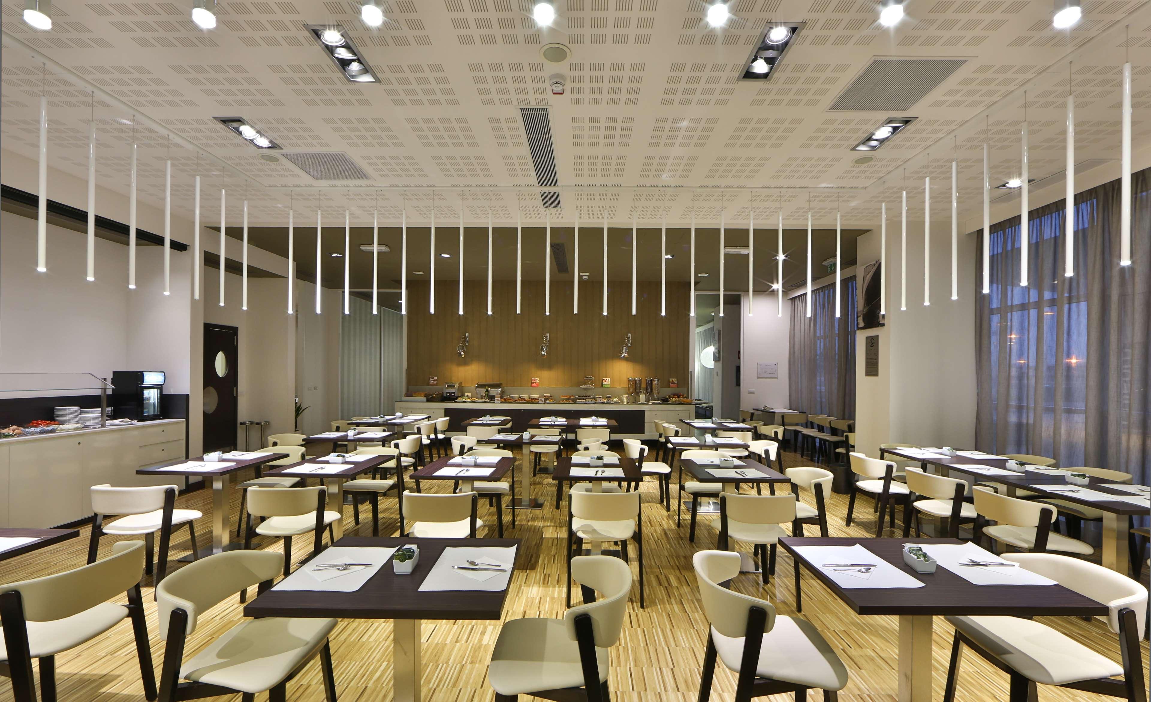 Best Western Premier Chc Airport Genoa Ngoại thất bức ảnh