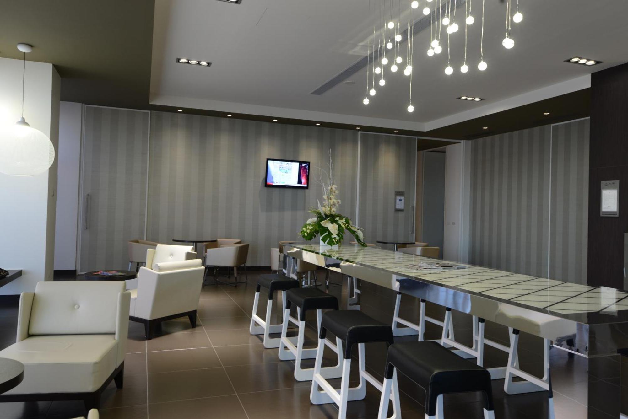 Best Western Premier Chc Airport Genoa Ngoại thất bức ảnh