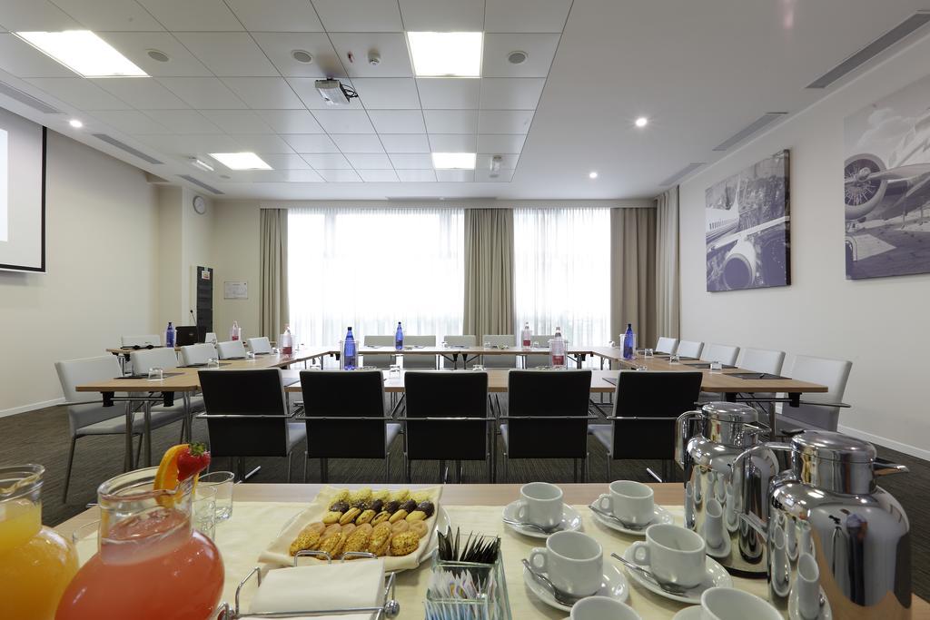 Best Western Premier Chc Airport Genoa Ngoại thất bức ảnh