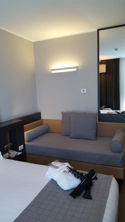 Best Western Premier Chc Airport Genoa Ngoại thất bức ảnh