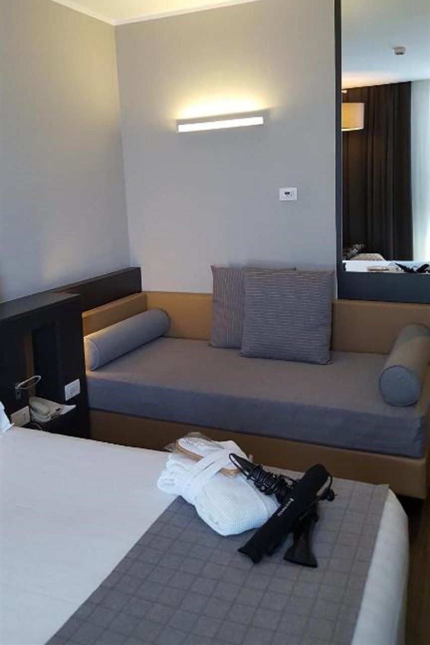 Best Western Premier Chc Airport Genoa Ngoại thất bức ảnh